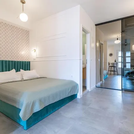 Daire Smile, Near & Center, Free Parking, Balcony