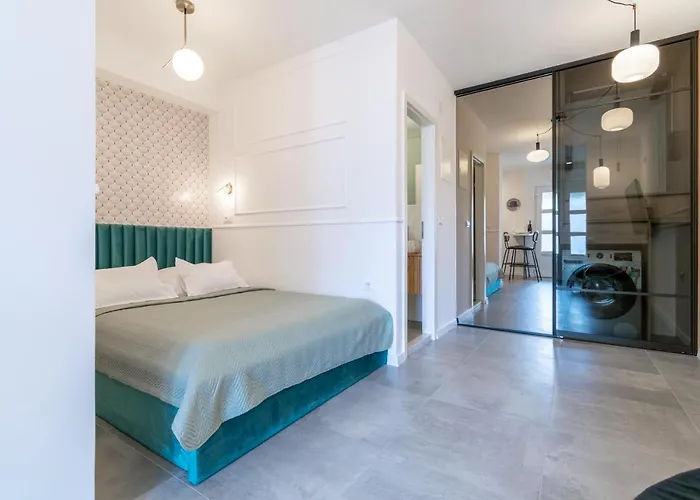 Daire Smile, Near & Center, Free Parking, Balcony