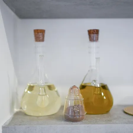 Smile, Near & Center, Free Parking, Balcony Apartment *