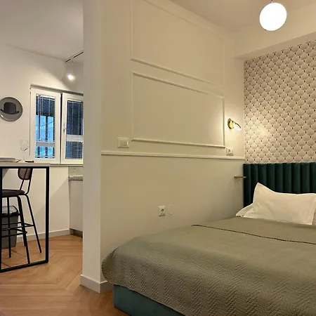 Smile, Near & Center, Free Parking, Balcony