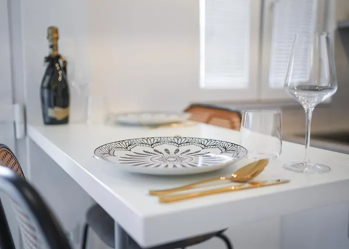 Smile, Near & Center, Free Parking, Balcony Apartament